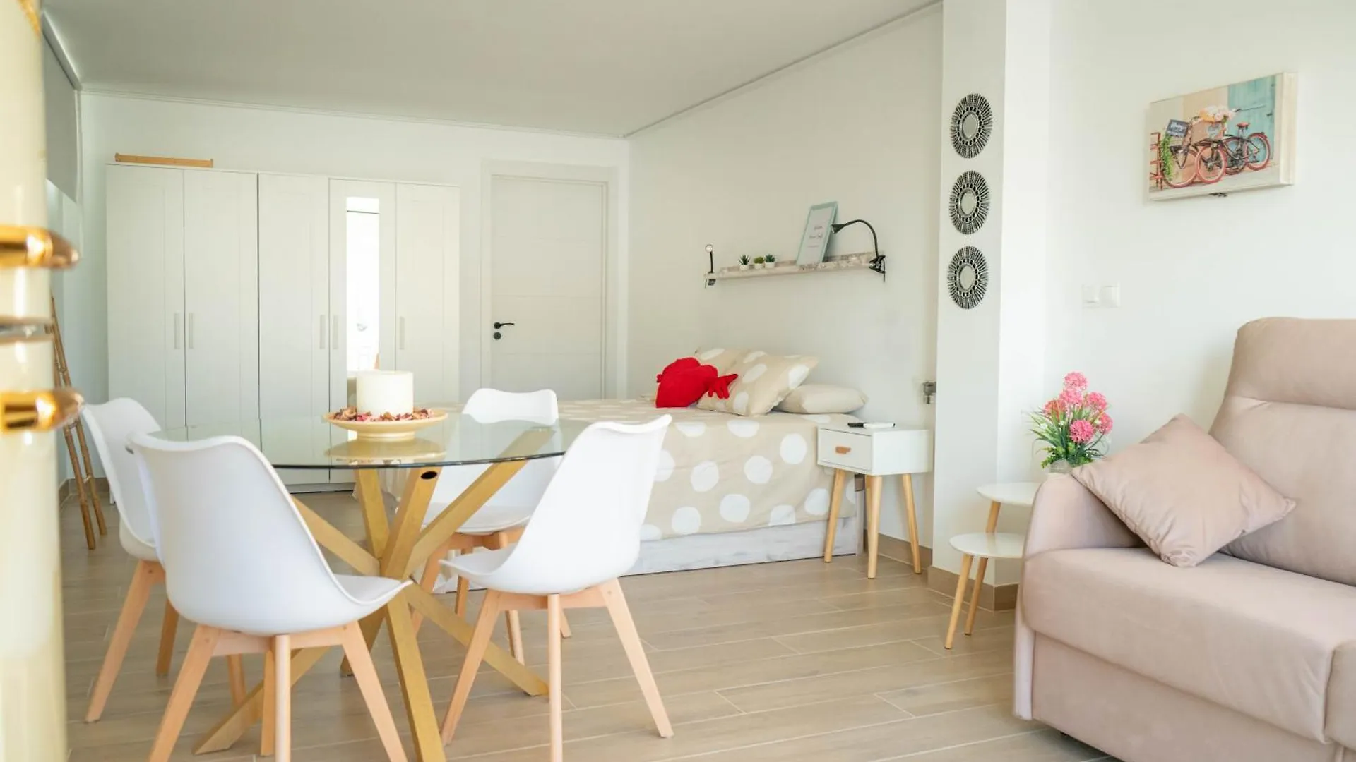 5 Apartamentos Independientes En Villas Costa Del Sol